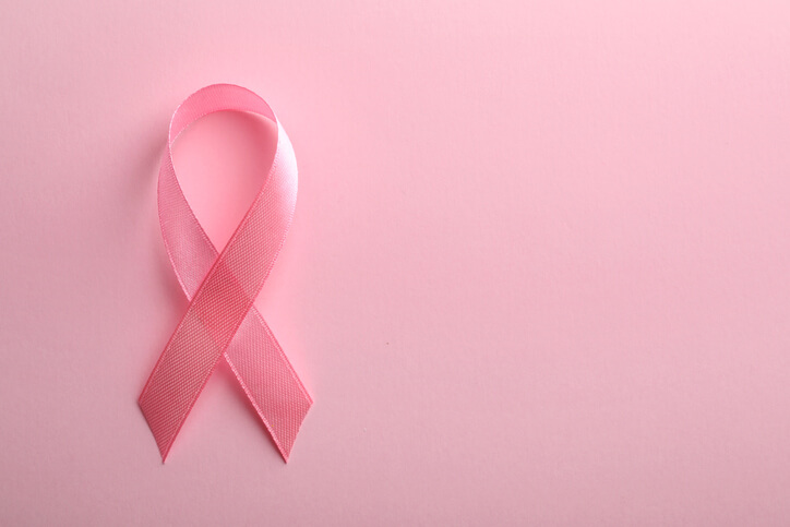 سرطان الثدي: هل تشعرين بتكتل في ثدييك أو أسفل إبطيك؟ 
